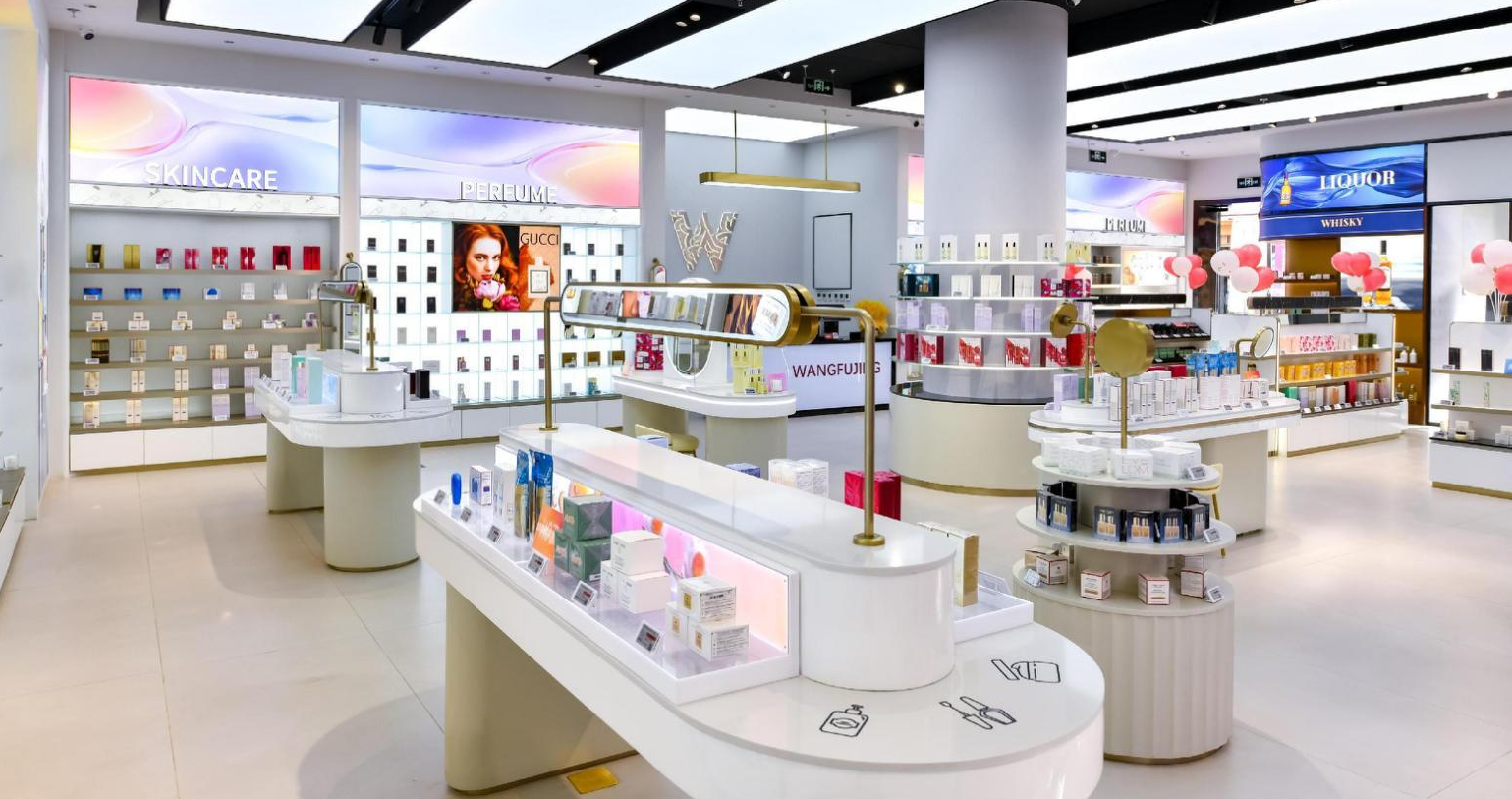 人生就是搏全球购跨境体验店北京燕莎奥莱店